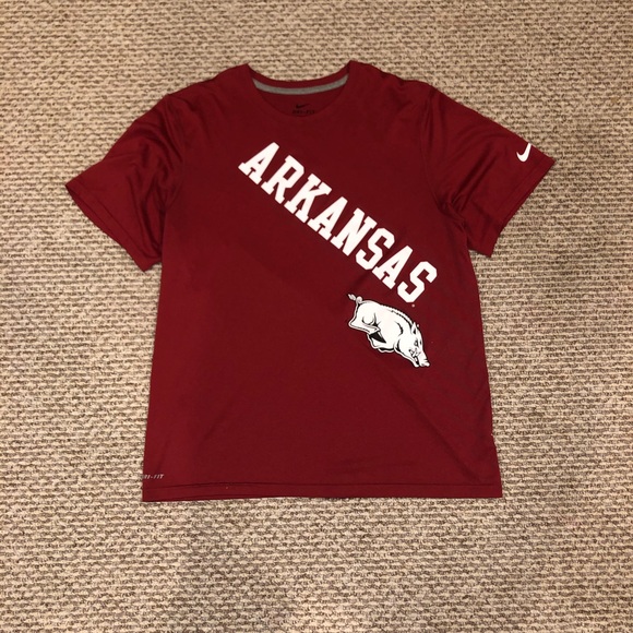 ☠️Men’s Nike Razorbacks T-Shirt☠️ - Picture 1 of 6